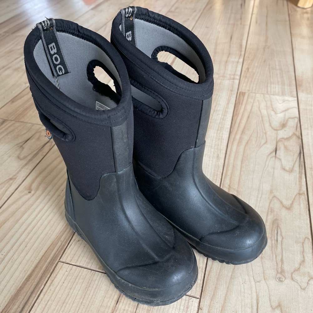 Bogs Boots Kids Size US 11 / EU 27 -30 Waterproof